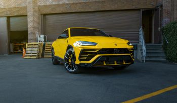 Lamborghini Urus SUV full